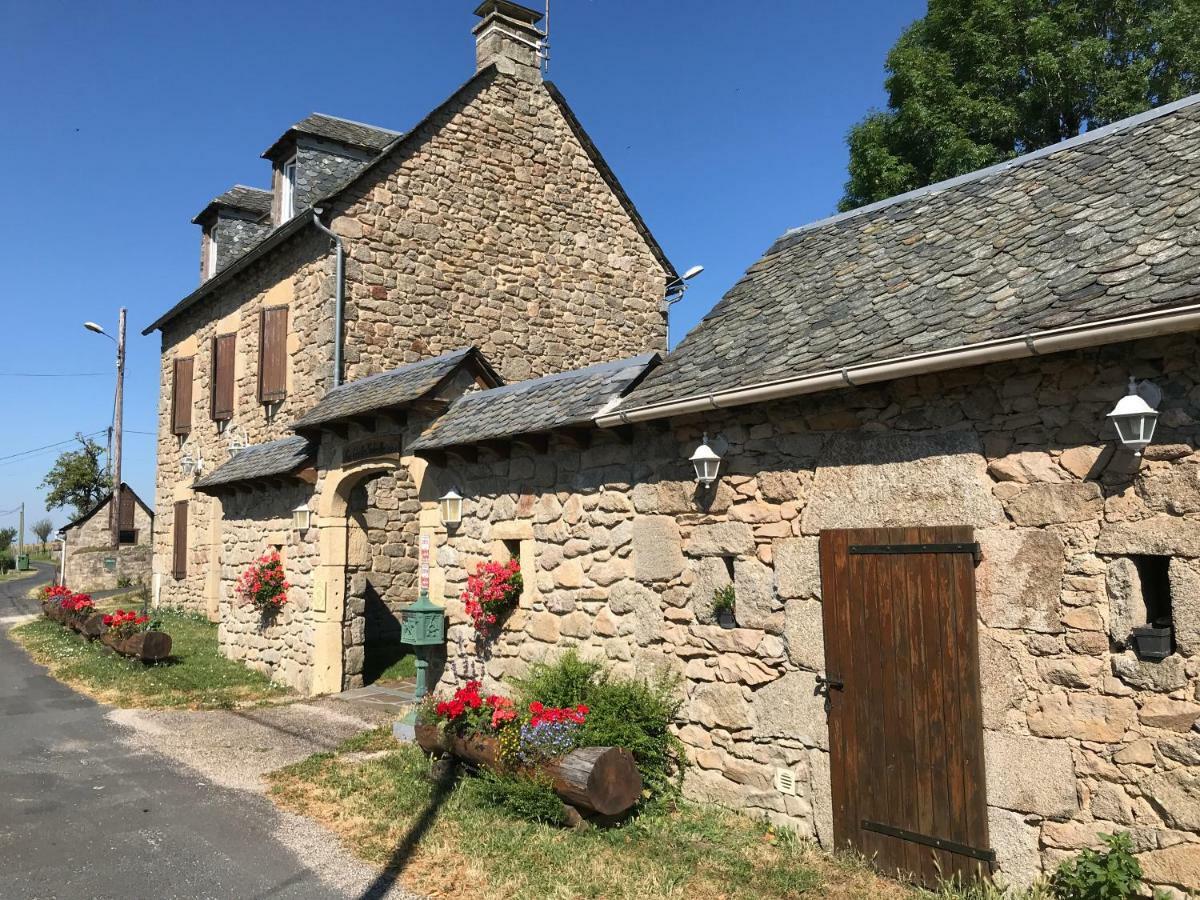 Gite Lo Soulenquo à Fonteilles Golinhac Esterno foto